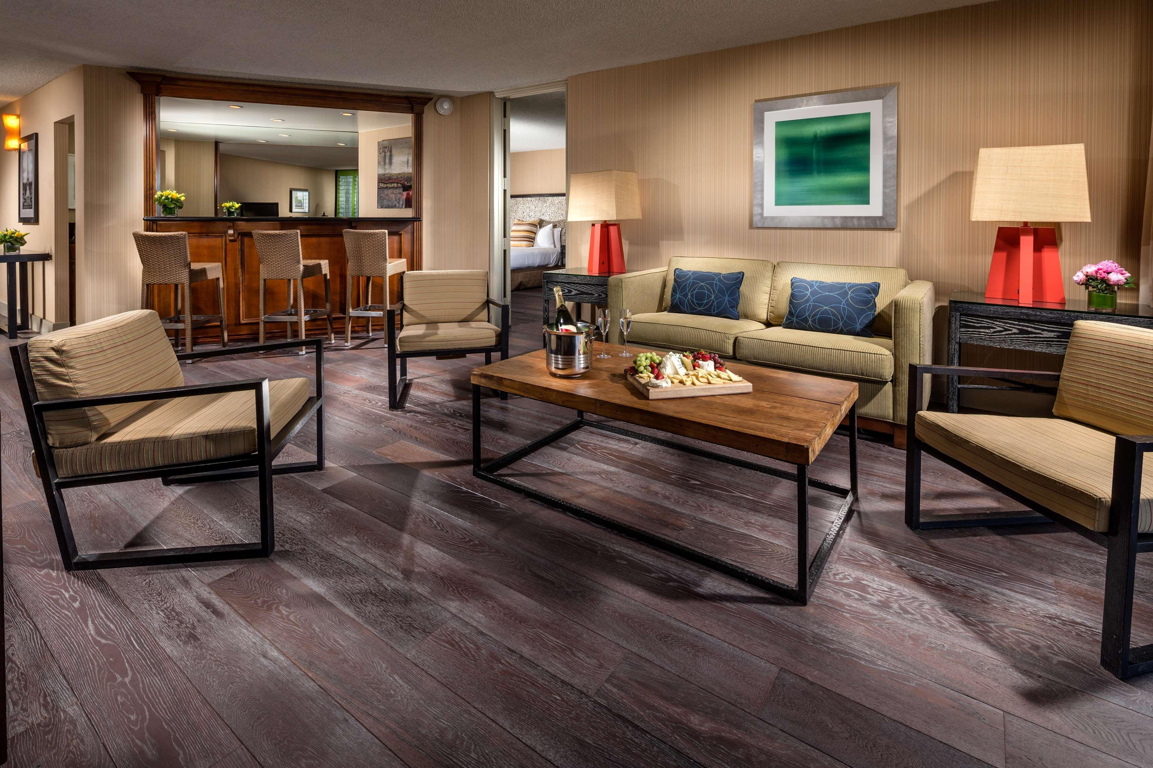 Maya - A Doubletree By Hilton 4*
